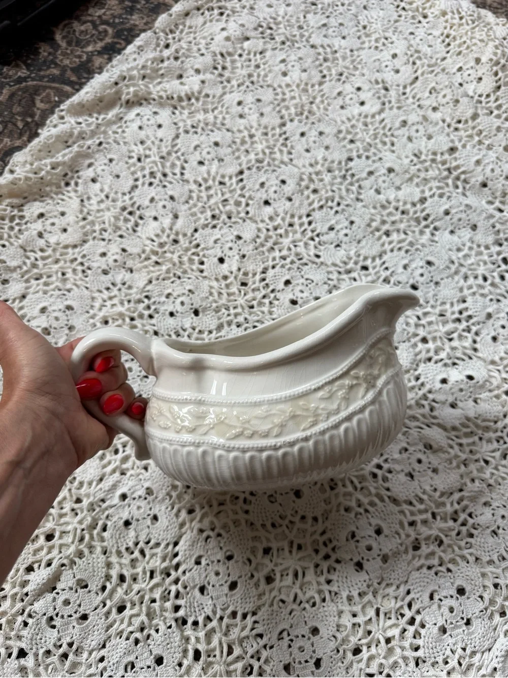 Cream Ceramic Gravy Boat - Elegant Dinnerware